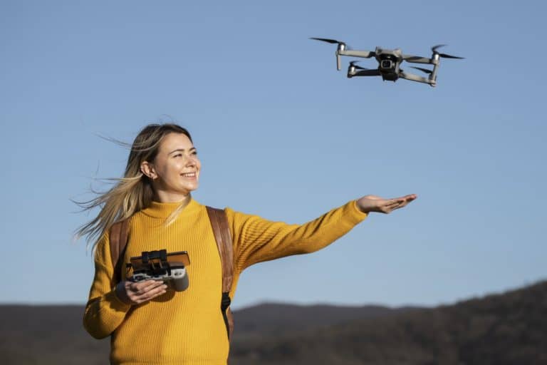 Ist eine Haftpflichtversicherung fuer das Fliegen von Drohnen, in Portugal, obligatorisch?