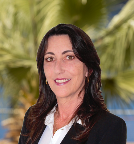 Elena - Team- C1 Broker - Insurance Broker - The Leading Insurance broker for Expats