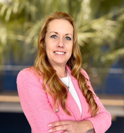 Donna Smith - Administrative - Team Portugal - C1 Broker