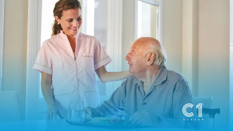 seguro de saúde, assistência sênior, apoio a idosos, cuidados ao domicílio, transporte para consultas, fisioterapia ao domicílio,